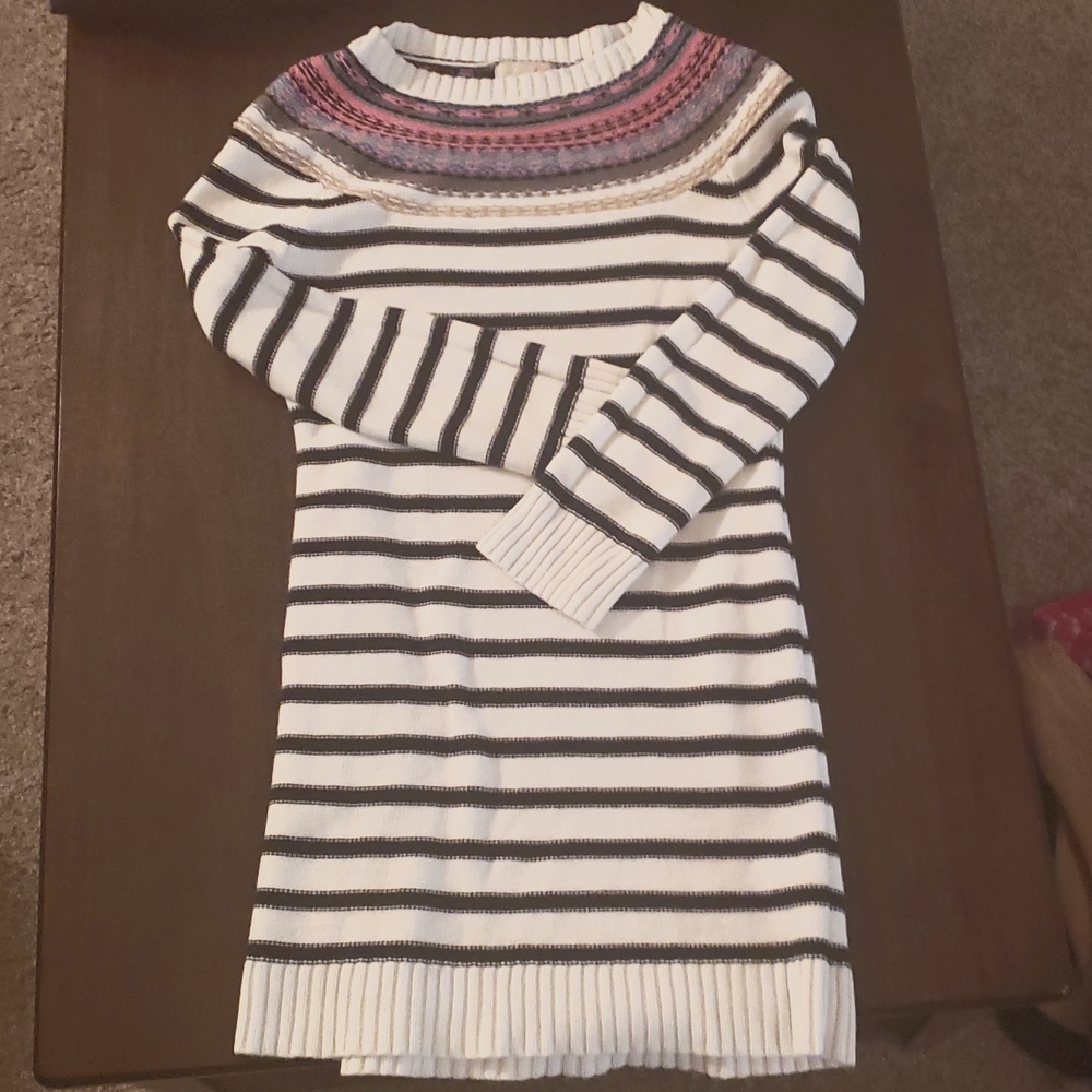 Long Gianni Bini sweater